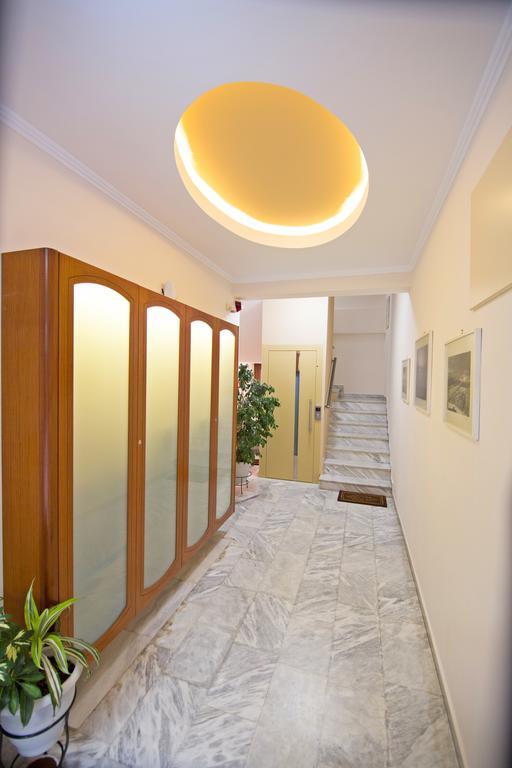 Pioneer Excelsior Rooms Paralía المظهر الخارجي الصورة